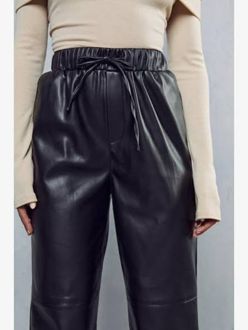 Ardene in Black Size Large Like New